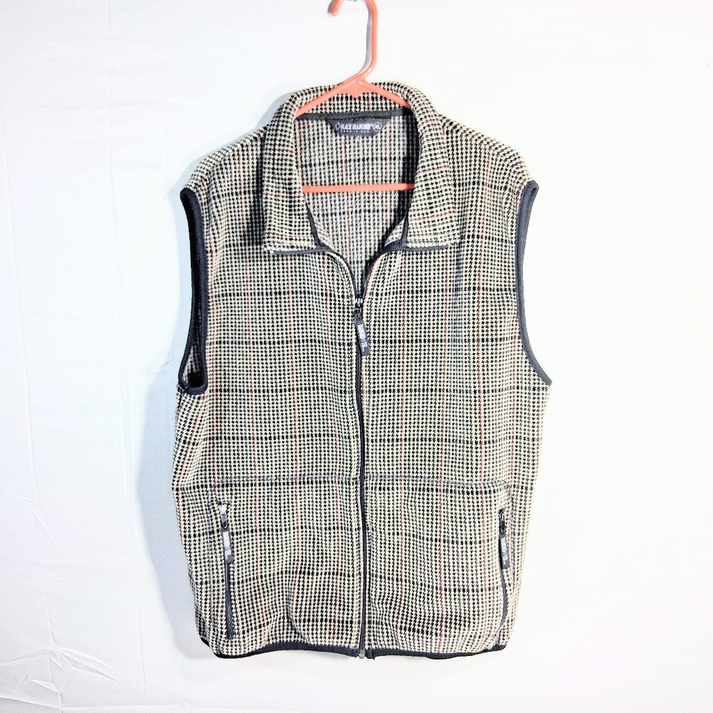 Striking Men's XL Black Diamond Black, Red and White Pyramid Dress/Golf Vest